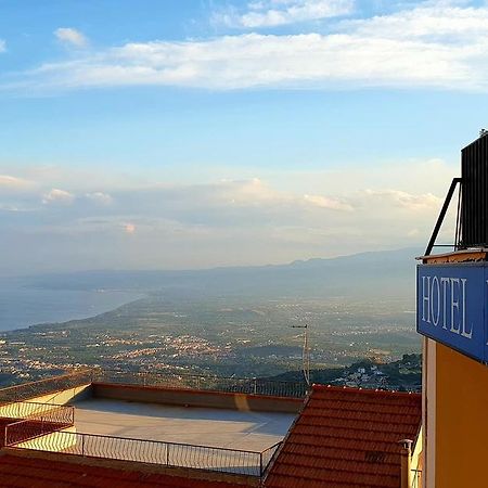 Hotel Panorama Di Sicilia Кастельмола Экстерьер фото