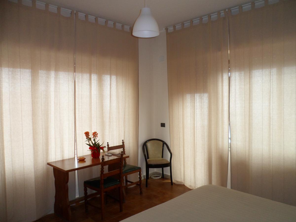 Hotel Panorama Di Sicilia Кастельмола Экстерьер фото