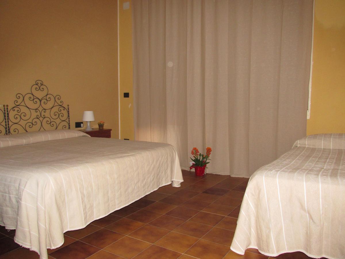 Hotel Panorama Di Sicilia Кастельмола Экстерьер фото