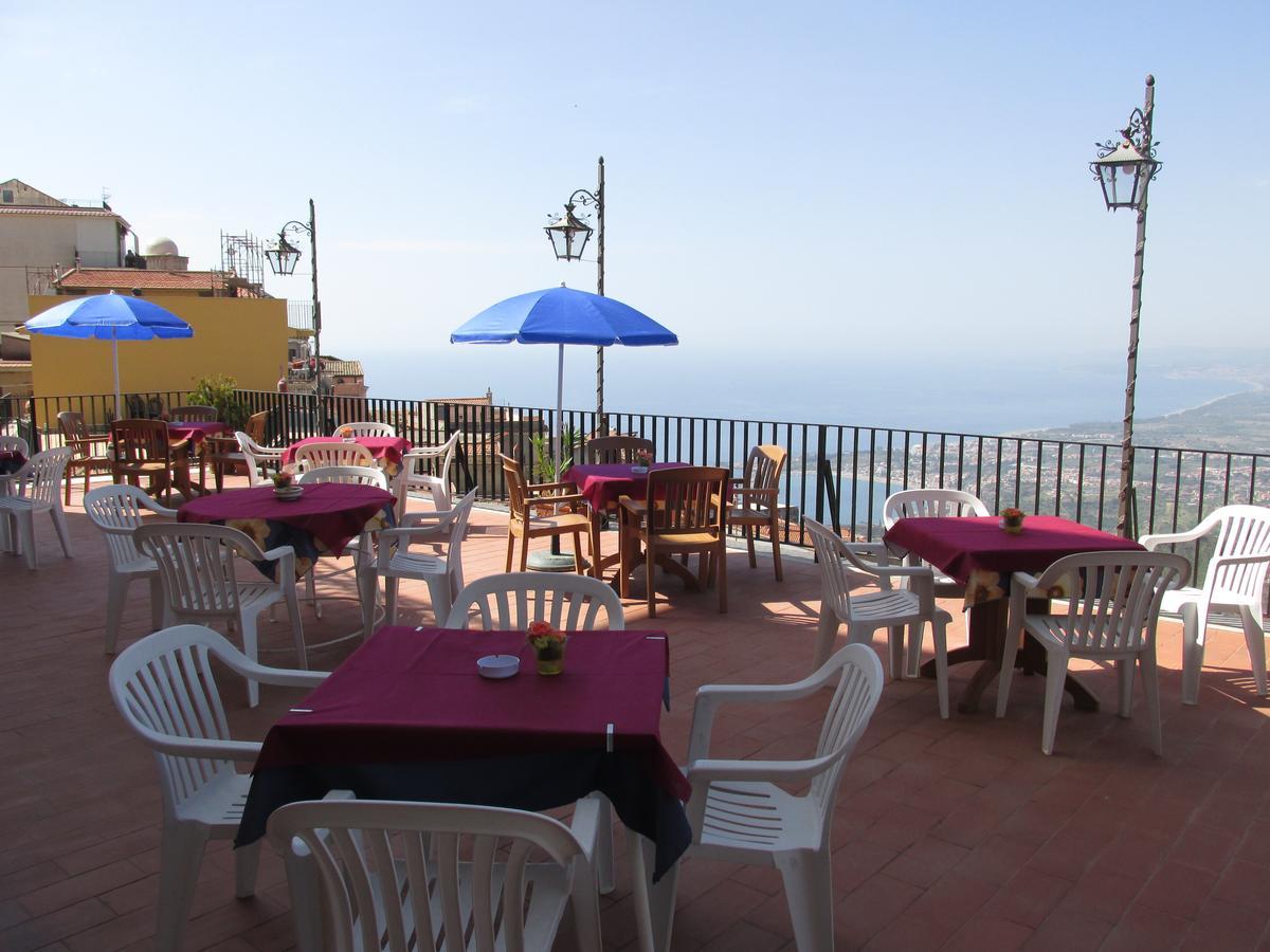 Hotel Panorama Di Sicilia Кастельмола Экстерьер фото